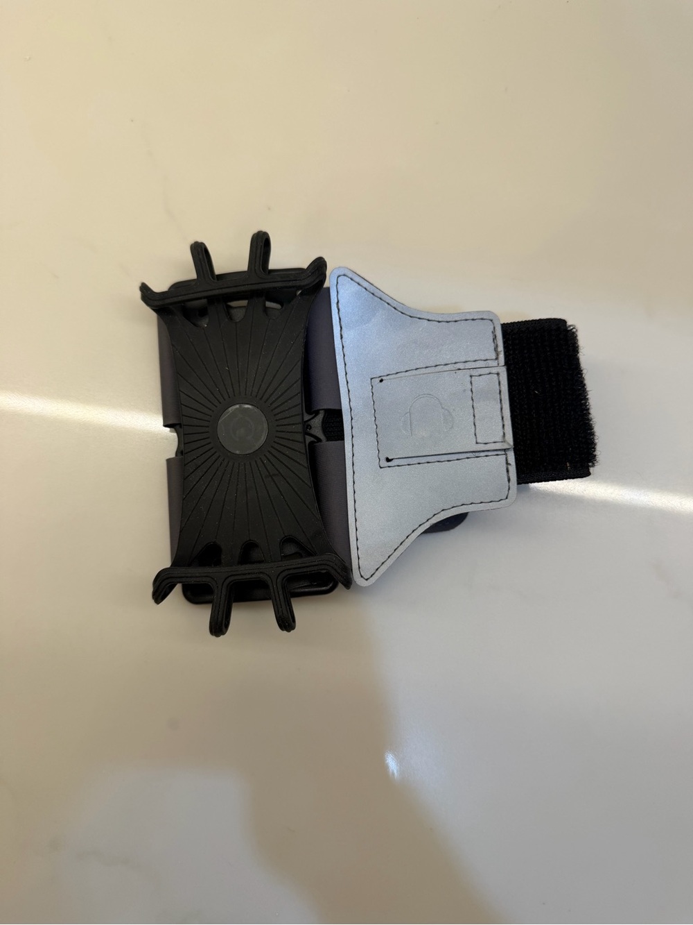 Universal Black and White Sports Armband Phone Holder